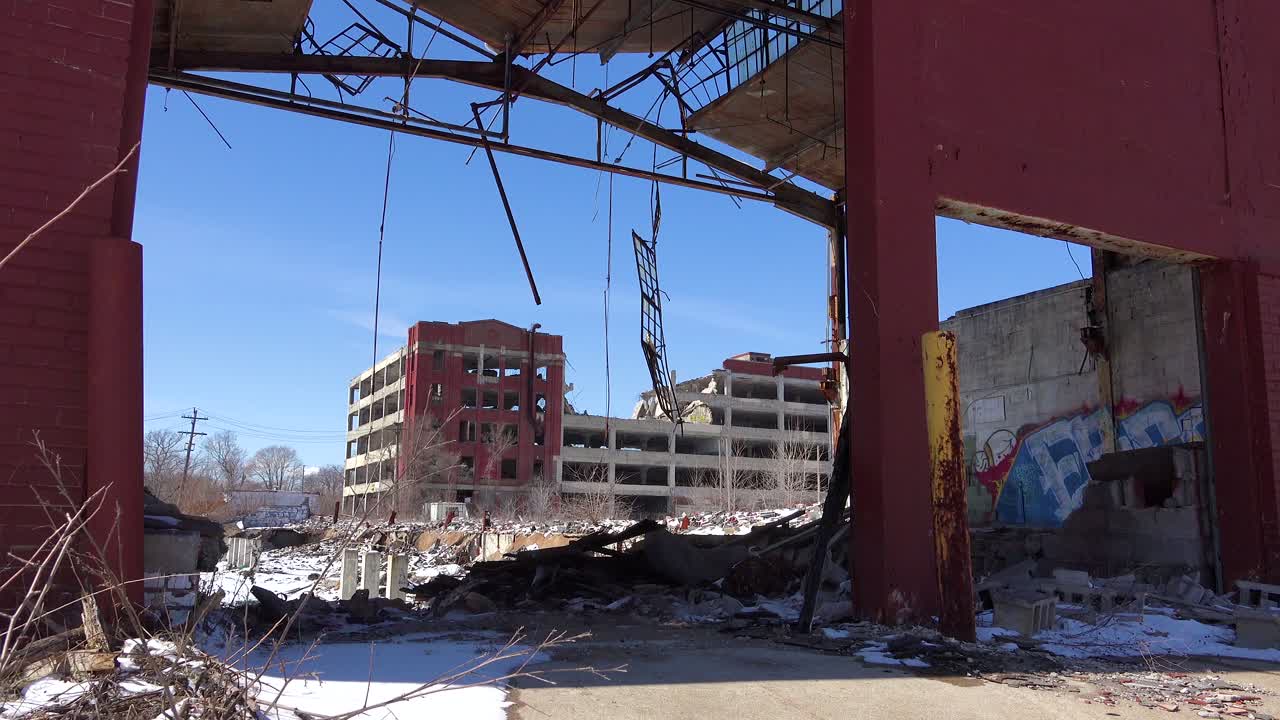 디트로이트 미시간 근처의 오래된 런다운 및 파괴된 공장