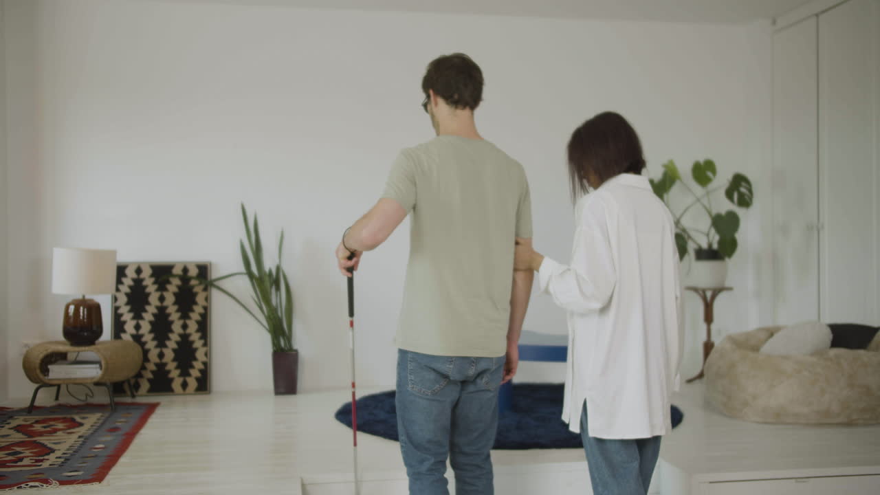 두 친구 의 뒷면