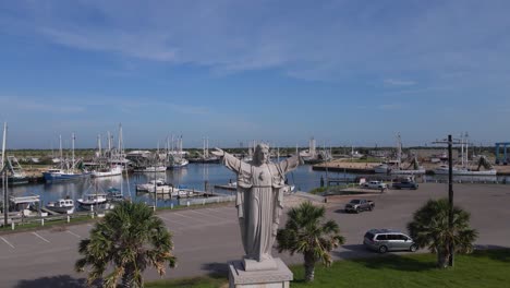 Statue-Von-Jesus-An-Der-Bucht