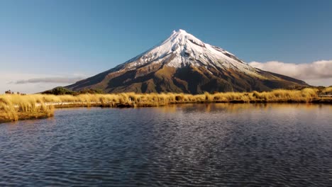 beautiful scenery of mount taranaki view in reflection tarn