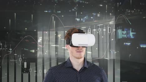animación del procesamiento de datos sobre un hombre de negocios con auriculares vr