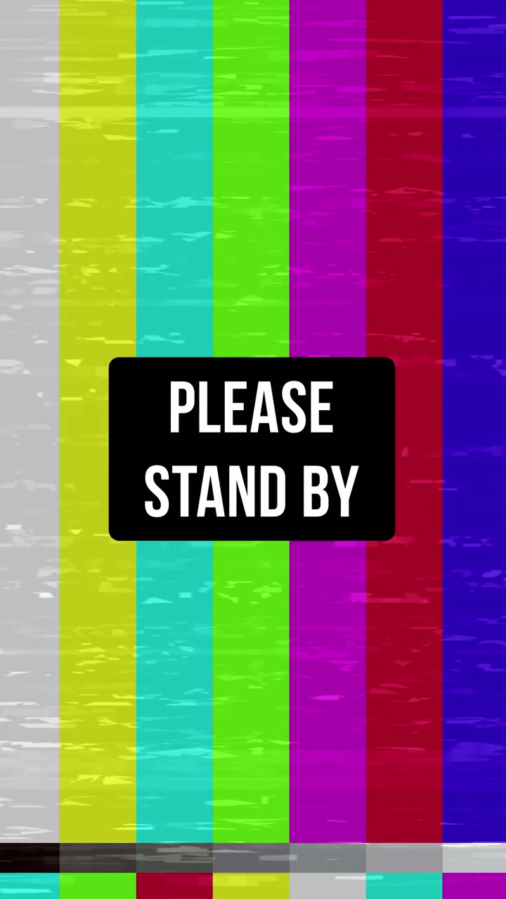 Messaggio 'Attendere Prego' su Barre Colore TV Retrò con Glitch Statico