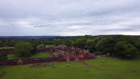 Drone-shot-of-The-ruins-of-San-Ignacio,-Argentina