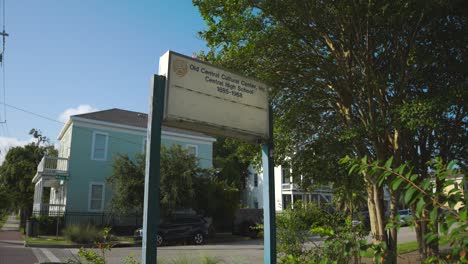 Establishing-shot-of-Central-High-School---First-school-in-Texas-for-Black-people