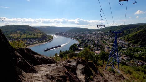 Telesilla-Boppard-En-El-Medio-Rin