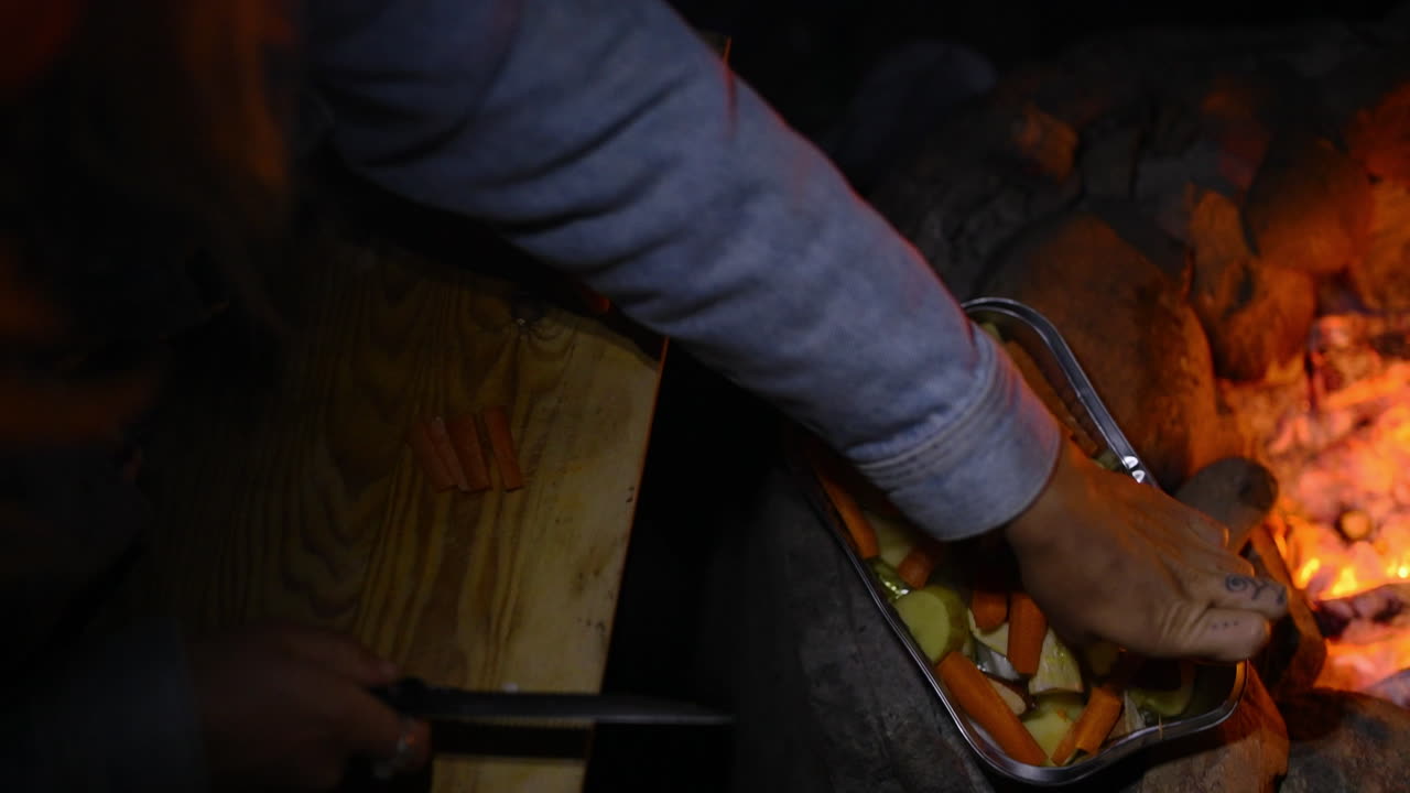 picado y listo para entrar en el fuego