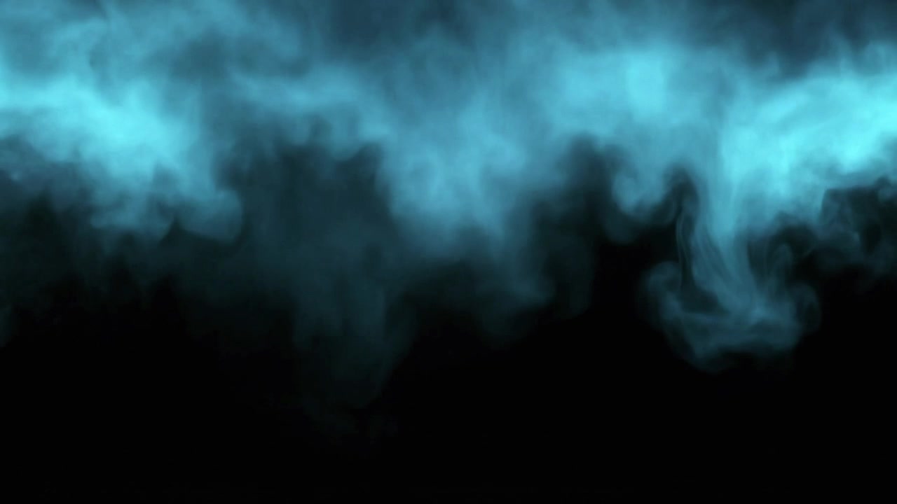 Abstract Fumo blu che gira su uno sfondo nero
