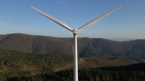energía de la turbina eólica que genera electricidad energía limpia