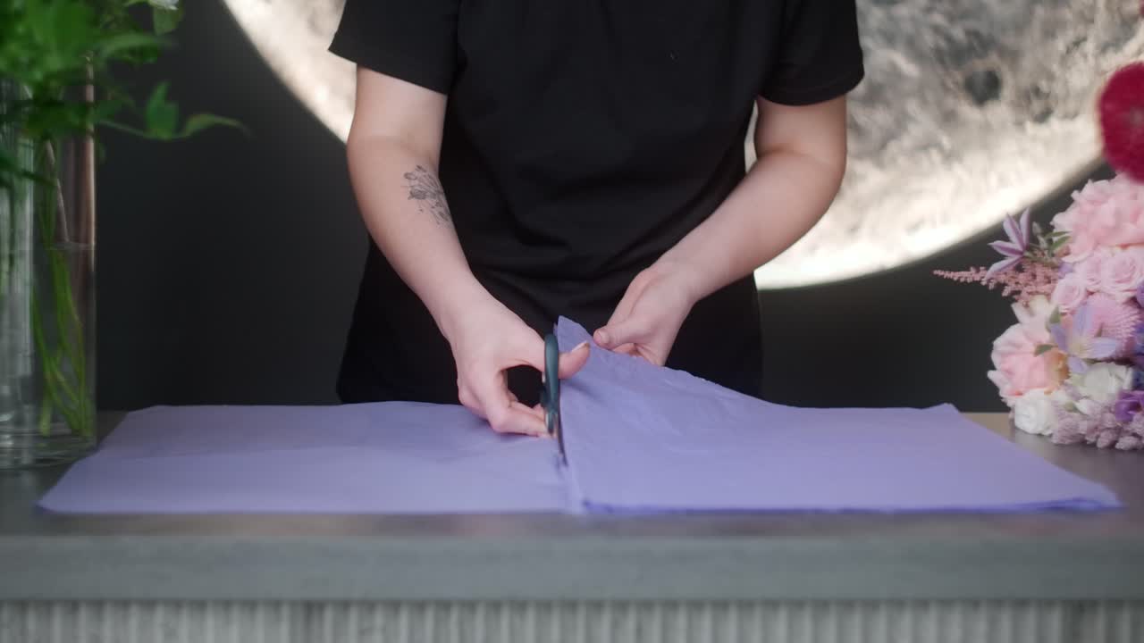 Florist Cutting Wrapping Paper
