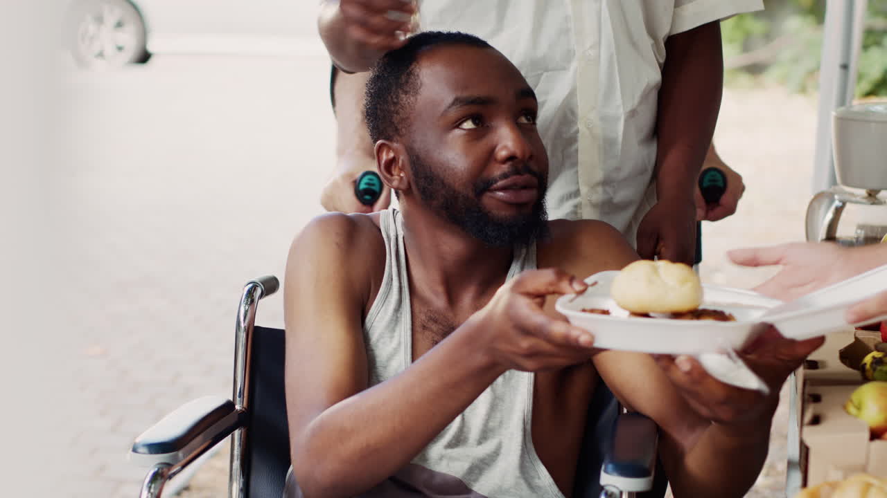 장애인들을 위한 자원봉사자