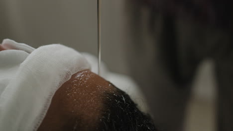 ayurvedic shirodhara oil treatment