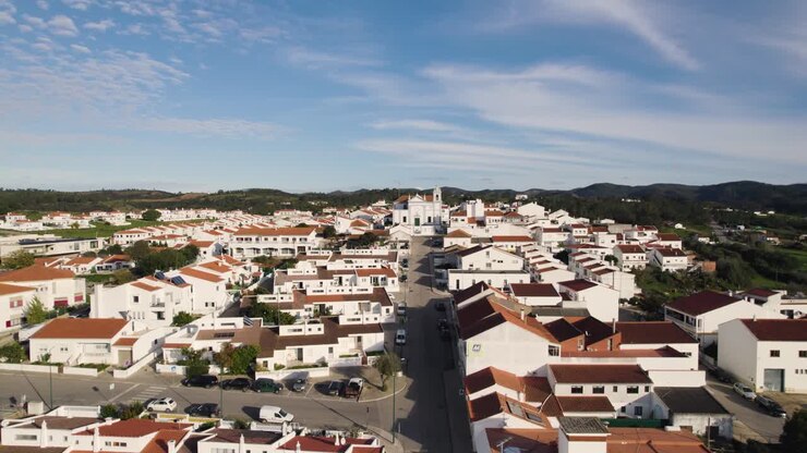 Pitresco Villaggio di Aljezur, Vista Aerea, Portogallo