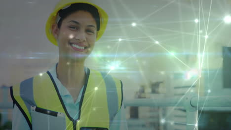 trabajador de la construcción sonriente en equipo de seguridad con conexiones de red animación más