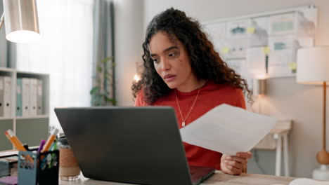 negocios, pensamiento y mujer con una computadora portátil