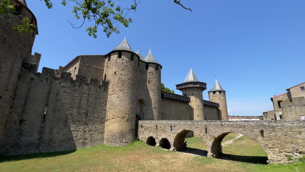 castillo de carcassonne en el sur de francia, en el centro de la ciudad