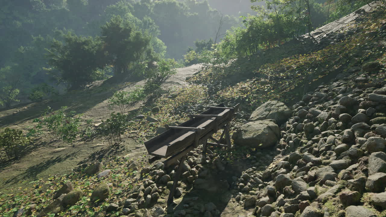 산악 지역 의 울창 한 숲 을 가로질러 휘어지는 길