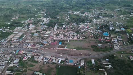 Amplias-Imágenes-Aéreas-De-Drones-De-Kimana,-Kenia