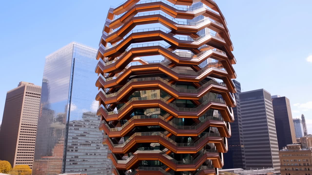 Panorâmica lenta de The Vessel em Hudson Yards, Cidade de Nova Iorque