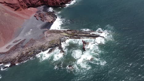 Large-cliffs-at-the-ocean