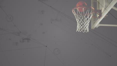 animación de procesamiento de datos, redes de conexiones sobre jugador de baloncesto masculino biracial en el gimnasio