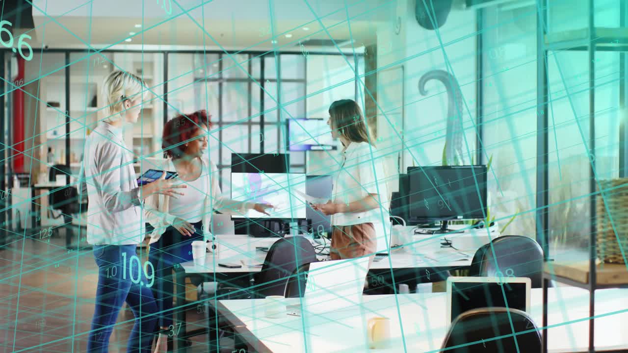 3명의 여성이 책상에서 태블릿을 보면서 문서를 공유하고, 청록색 그리드가 형성되고, 비즈니스를 검토하고 있어요.