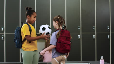 Girls-in-the-locker-room