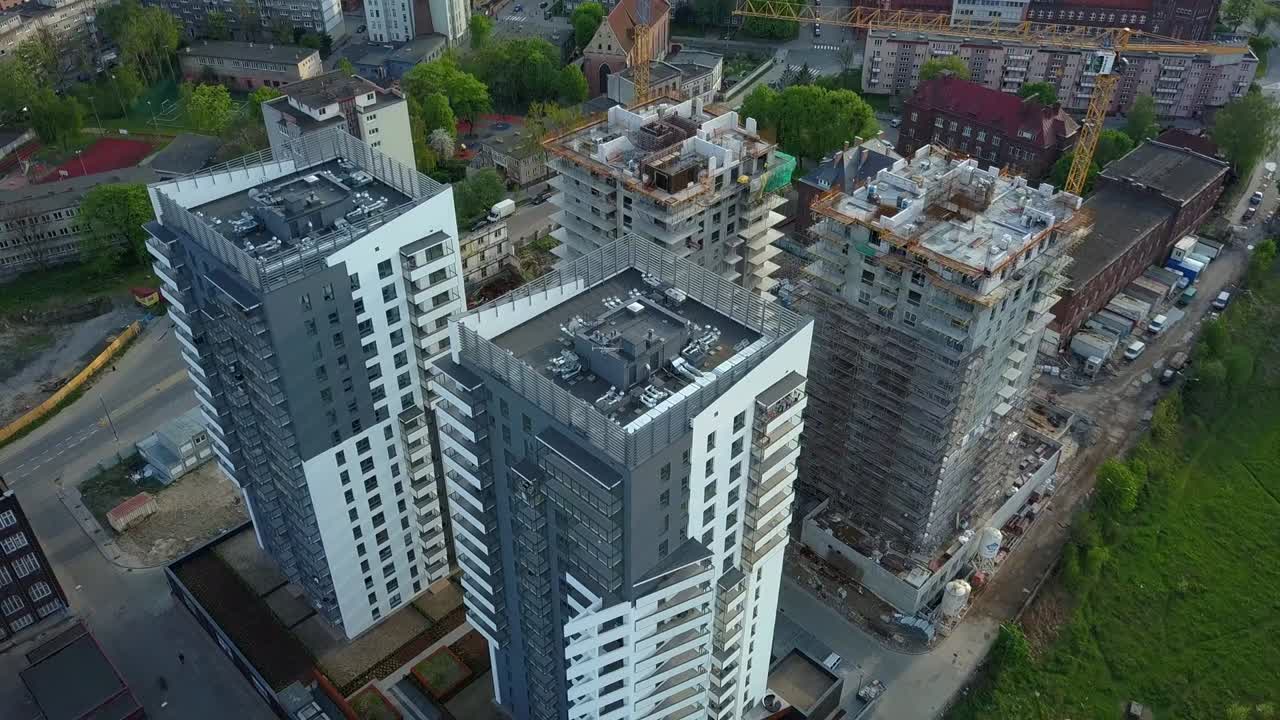 antena de edificios residenciales de gran altura en construcción