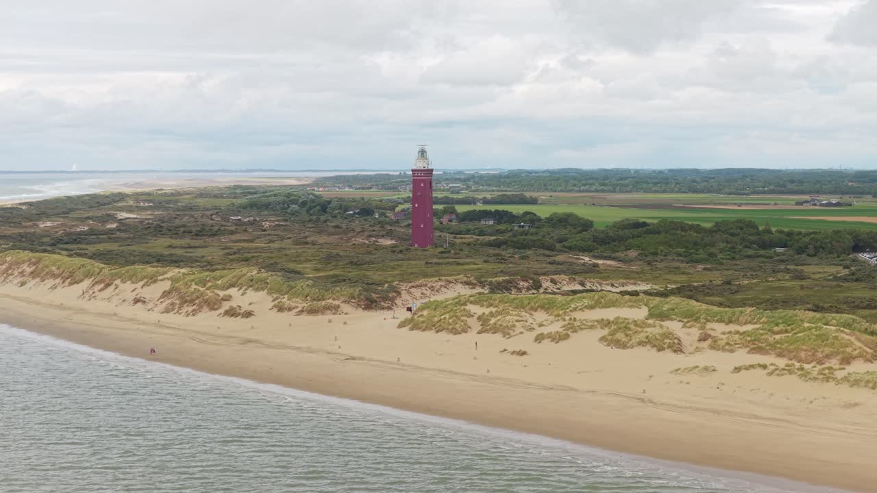Ouddorp Sør-Holland fyr med sjø og sanddyner, Nederland