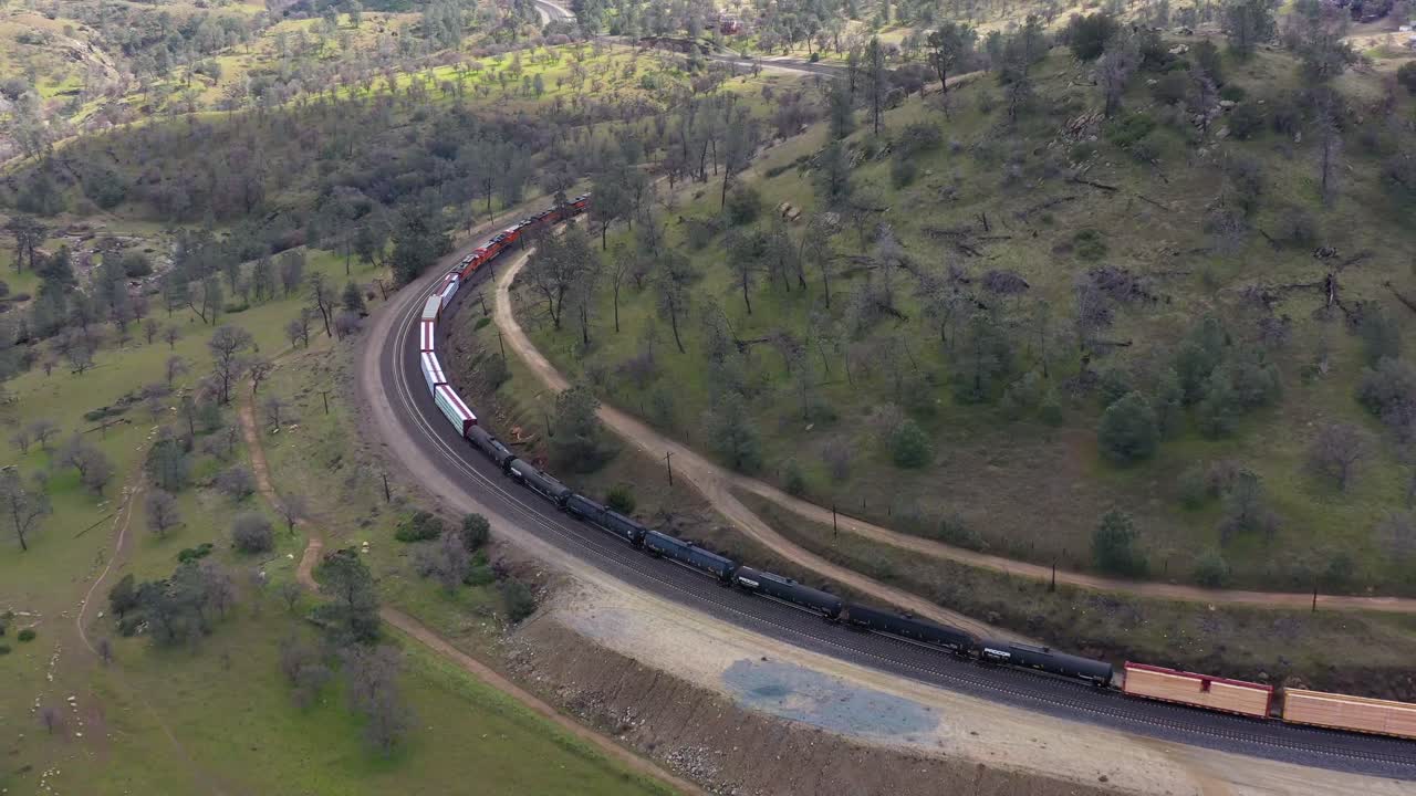 BNSF Trains passing threw The Tehachapi Loop California