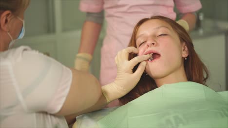 dental checkup of a teenager