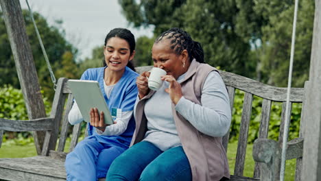 Happy-woman,-nurse-and-patient-in-relax-on-tablet