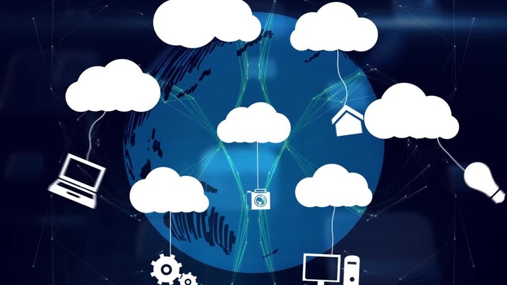 Animação de nuvens digitais com diversos dispositivos de computador sobre o globo