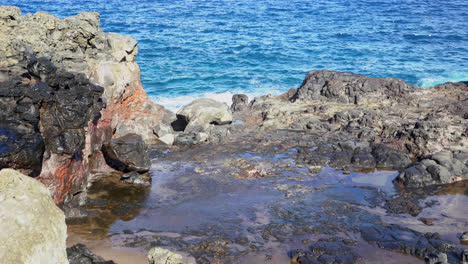 parada turística del géiser del agujero del soplo en maui, hawaii