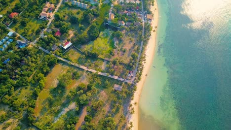 vista superior aérea de 4k de la playa de nathon, koh samui