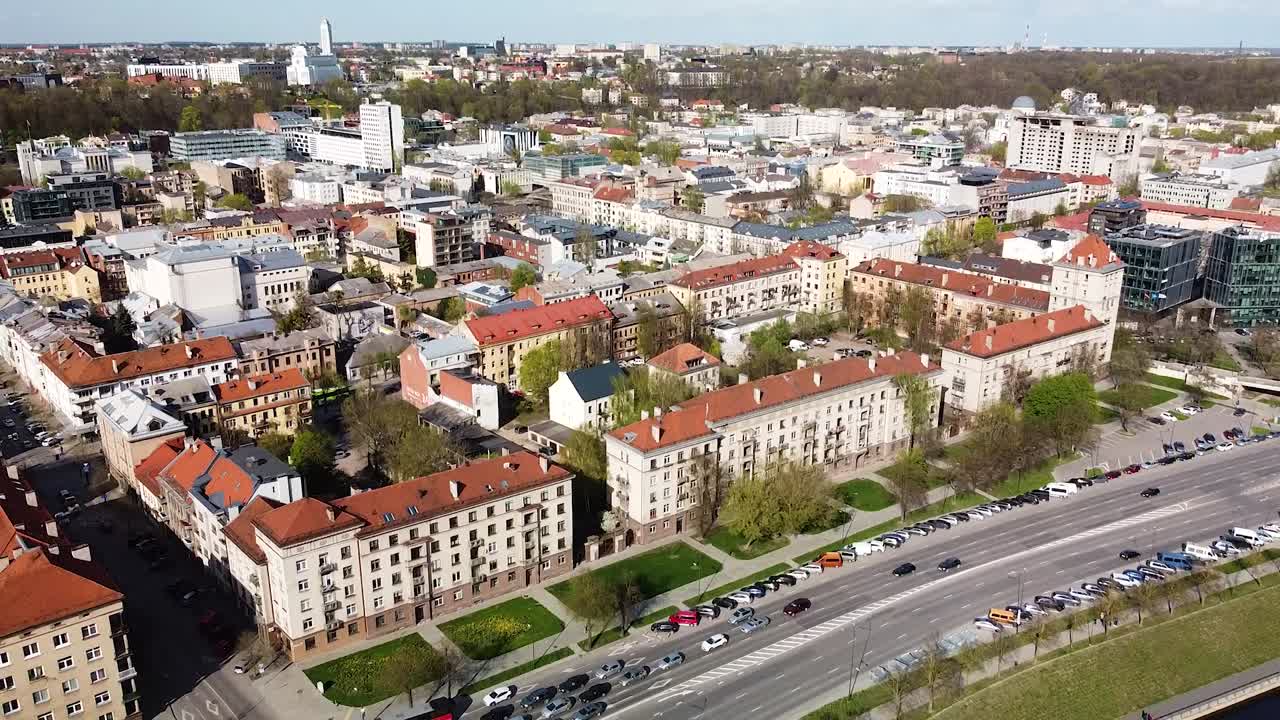 techos del centro de la ciudad de kaunas en lituania, vista aérea