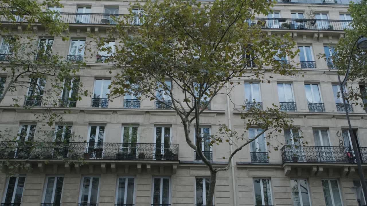 Front view of a typical Parisian building