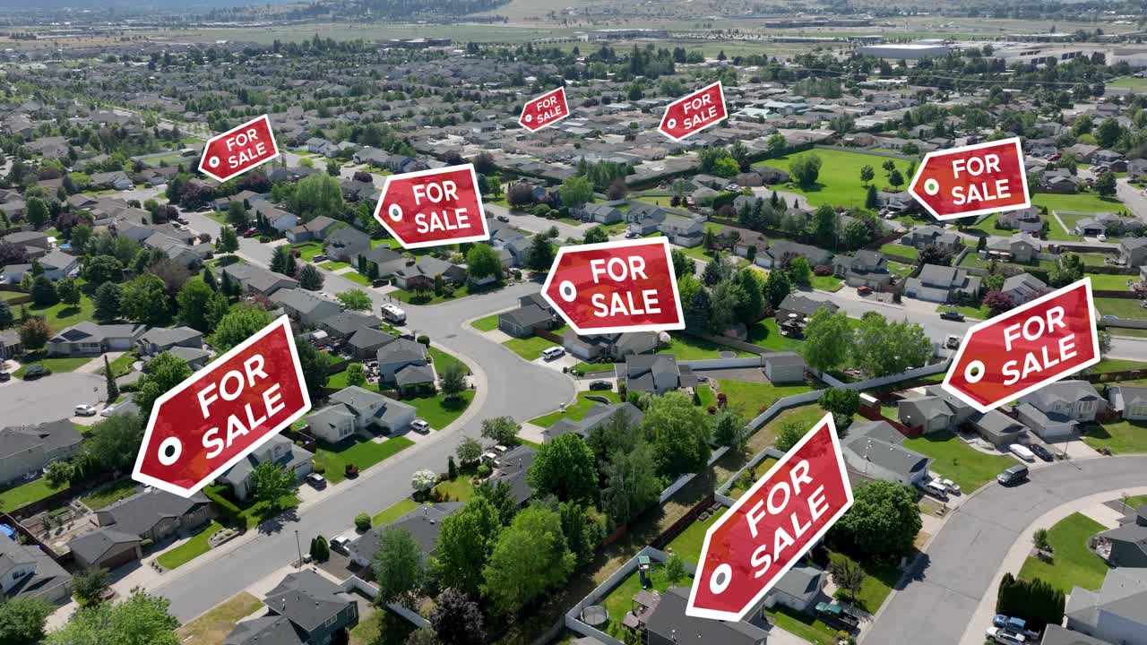 carteles de venta que aparecen en casas residenciales en un suburbio residencial