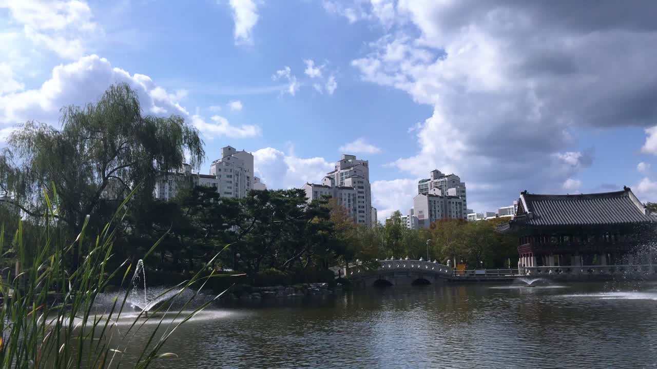 경기도 분당 성남시 분당센트럴파크에서 본 성남시 풍경