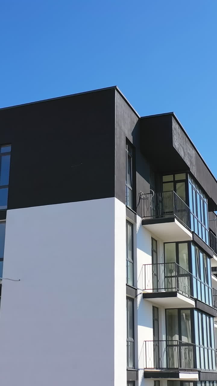 exterior de un edificio de apartamentos moderno