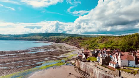 coast of robin hoods bay