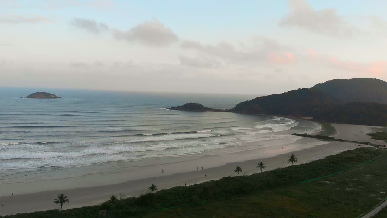 vista aérea da praia brasileira