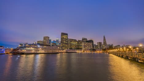 lapso de tiempo: paisaje urbano de san francisco, barrio, muelle, barcos