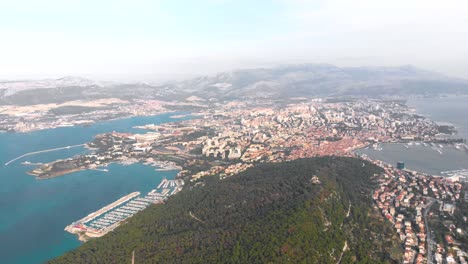 Luftpanorama-über-Der-Schönen-Kroatischen-Stadt,-Reiseziel