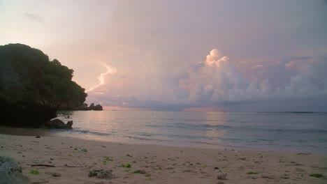 puesta de sol sobre bali: momentos mágicos en el paraíso