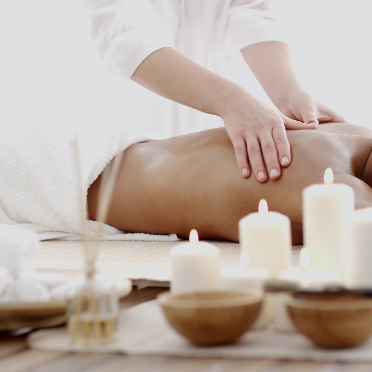 마사지 받는 여성