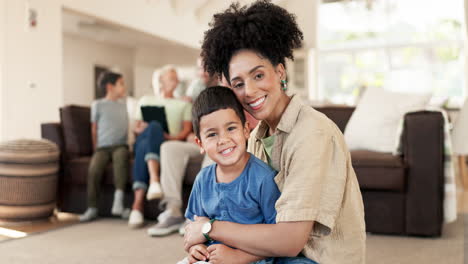 Gesicht,-Glücklich-Und-Mutter-Mit-Kind-Zu-Hause-Lebend