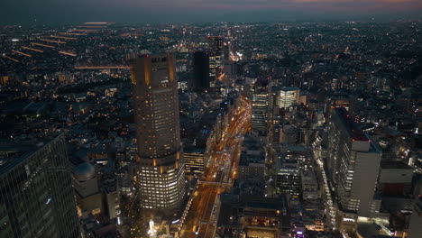 Paisaje-Urbano-Nocturno-De-Japón-Tokio-Shibuya