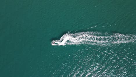 Meeres-Jetski-Luftaufnahme