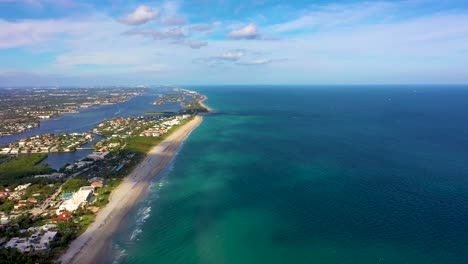 vista de pájaro de la isla de palm beach en el sur de florida
