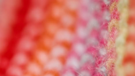 textura de un suéter de punto rojo
